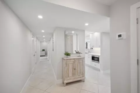 123 Lakeshore Dr #1142, North Palm Beach, FL 33408