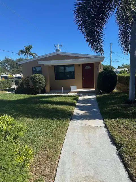 353 NW 7th Ave, Delray Beach, FL 33444