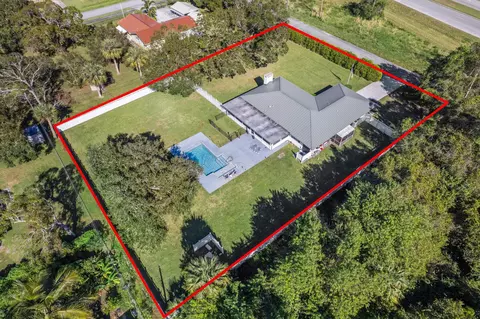 4901 Green Dolphin St, Fort Pierce, FL 34951