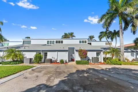 129 Lehane Ter #136, North Palm Beach, FL 33408