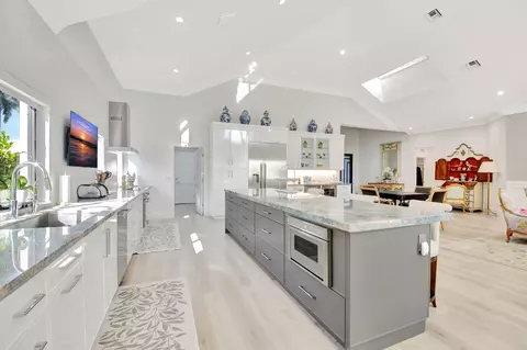 17440 Loch Lomond Way, Boca Raton, FL 33496