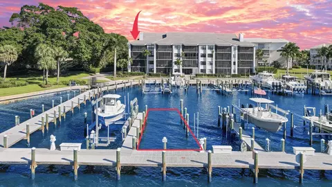 545 Bay Colony N, Juno Beach, FL 33408
