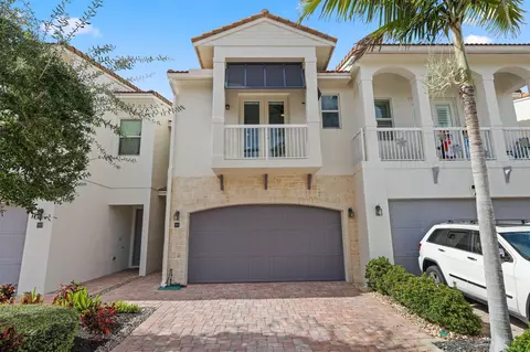 100 NW 69th Cir #103, Boca Raton, FL 33487