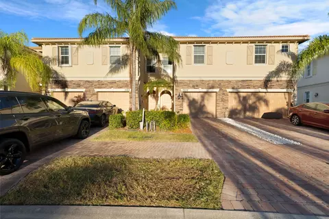 3079 SW Otter Ln, Stuart, FL 34997