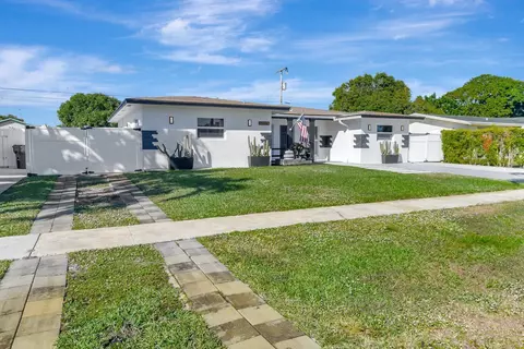 2609 Havenwood Rd, West Palm Beach, FL 33415