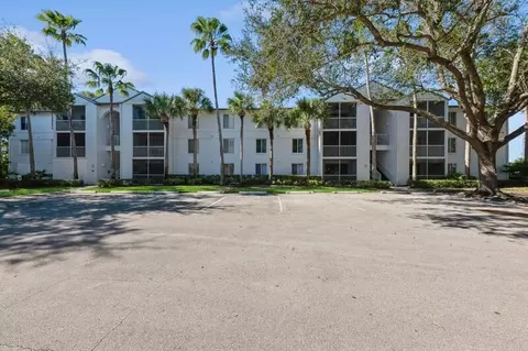 2510 SE Anchorage Cv #D-1, Port Saint Lucie, FL 34952