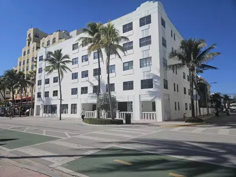 1390 Ocean #202, Miami Beach, FL 33139