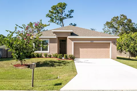 1962 SW Aladdin St, Port Saint Lucie, FL 34953