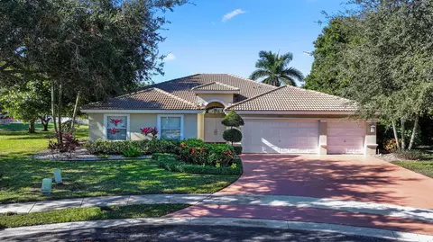 6032 Indian Forest Cir, Lake Worth, FL 33463