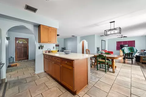 744 SE Albatross Ave, Port Saint Lucie, FL 34983