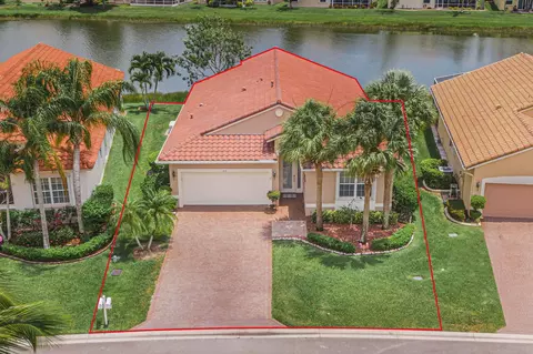 352 NW Shoreline Cir, Port Saint Lucie, FL 34986