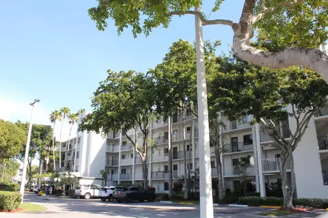 2213 Cypress Island Dr #408, Pompano Beach, FL 33069