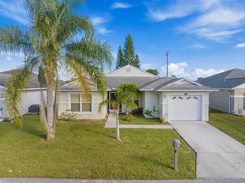 6648 Alemendra St, Fort Pierce, FL 34951