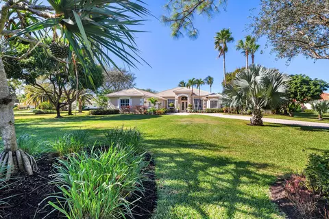7605 Woodsmuir, Palm Beach Gardens, FL 33412