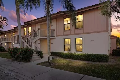 3325 Jaywood #J-107, Boca Raton, FL 33431