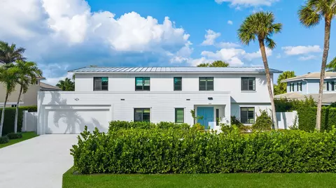 226 Cove Pl, Jupiter Inlet Colony, FL 33469