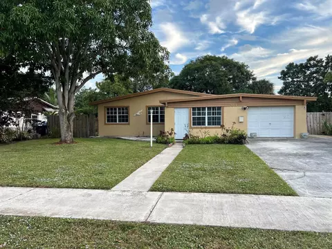 854 W Kalmia Dr, Lake Park, FL 33403