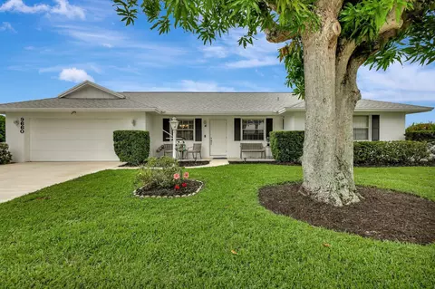 9660 SE Little Club Way N, Tequesta, FL 33469