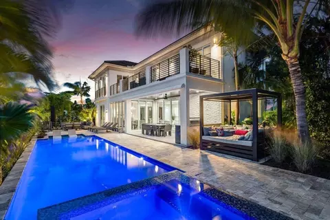 924 Evergreen Dr, Delray Beach, FL 33483