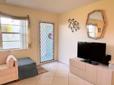 880 Horizons W #109, Boynton Beach, FL 33435