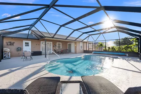 725 SW Ancona Rd, Port Saint Lucie, FL 34953