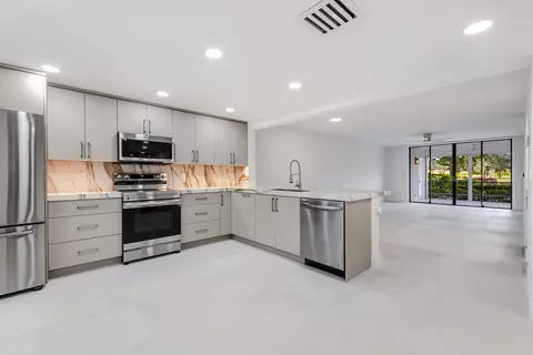 15319 Strathearn Dr #11002, Delray Beach, FL 33446