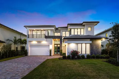 2262 Delray Ridge Ln, Delray Beach, FL 33444