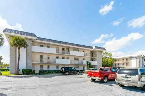 5501 NW 2nd Ave #306, Boca Raton, FL 33487