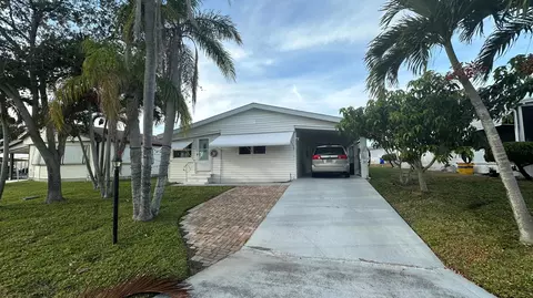 7117 SE Seahawk St, Hobe Sound, FL 33455
