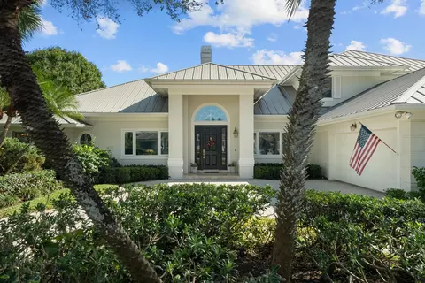 6645 SE Barrington Dr, Stuart, FL 34997