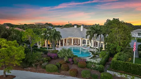 18246 SE Se Vlg, Jupiter, FL 33469