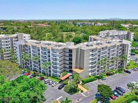 3930 Inverrary Blvd #303-D, Lauderhill, FL 33319