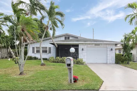 6104 Stanley Ln, Delray Beach, FL 33484