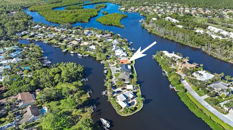 8627 SE Merritt Way, Jupiter, FL 33458