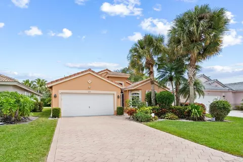 6673 Sun River Rd, Boynton Beach, FL 33437