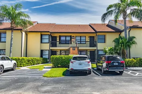 4698 E Lucerne Lakes Blvd E #103, Lake Worth, FL 33467