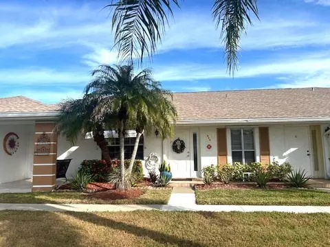 516 Crooked Lake Ln #B, Fort Pierce, FL 34982