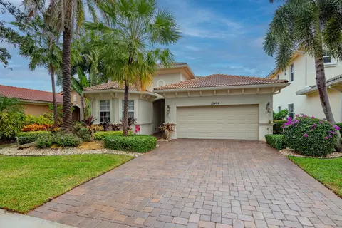 12436 Aviles Cir, Palm Beach Gardens, FL 33418