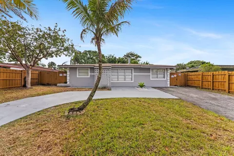110 NW 19th St, Pompano Beach, FL 33060