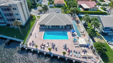 640 Snug Harbor Dr #F6, Boynton Beach, FL 33435