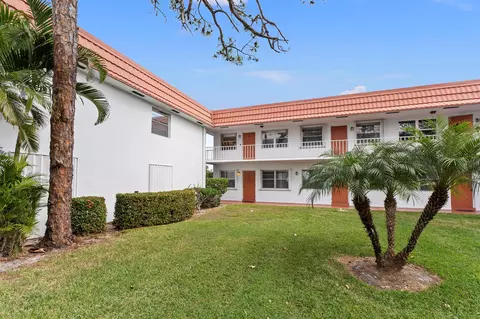 2600 SE Ocean Blvd #HH10, Stuart, FL 34996
