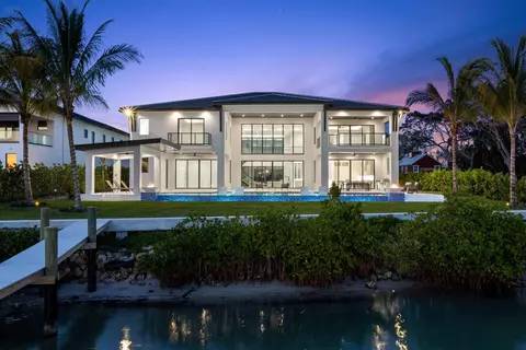 88 W Riverside Dr, Jupiter, FL 33469