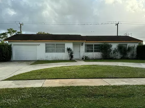7164 Saint Andrews Rd, Lake Worth, FL 33467