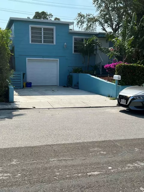 707 S Pine St, Lake Worth Beach, FL 33460