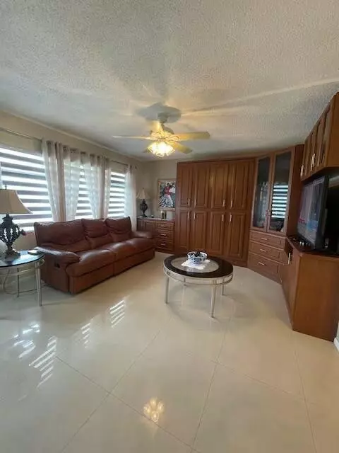 4148 Cambridge G #4148, Deerfield Beach, FL 33442