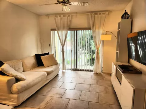 400 N Riverside Dr #212, Pompano Beach, FL 33062