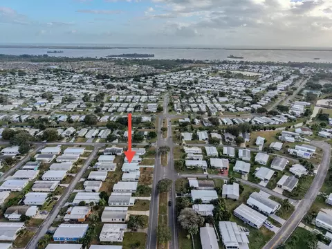 904 Barefoot Blvd, Barefoot Bay, FL 32976