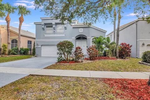 7598 Downwinds Ln, Lake Worth, FL 33467