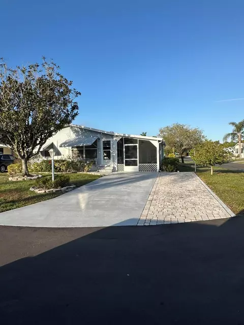 5671 Sandfly Ct #25, Fort Pierce, FL 34982
