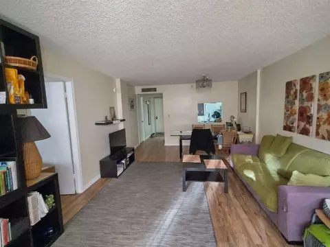 103 Royal Park Dr #3B, Oakland Park, FL 33309